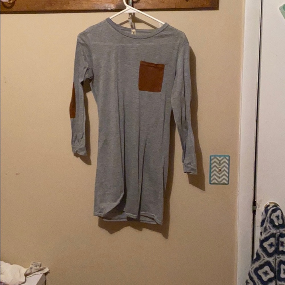 Grey and brown women’s top